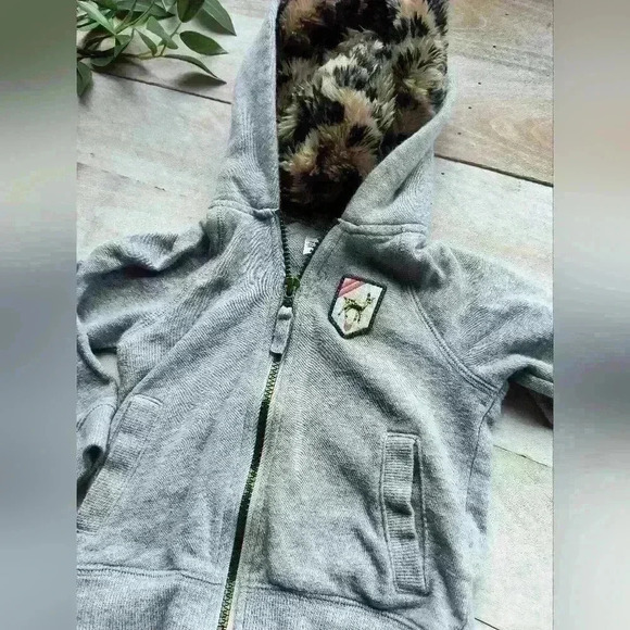 Carter's Faux Fur Leopard Print Zip Up Hooded Sweatshirt Jacket Girls Toddler 2T - Picture 2 of 5